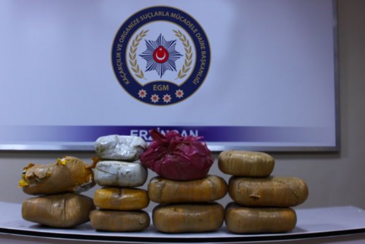 Erzincan'da 17 Kilo 639,72 Gram Toz Esrar Maddesi Yakalandı